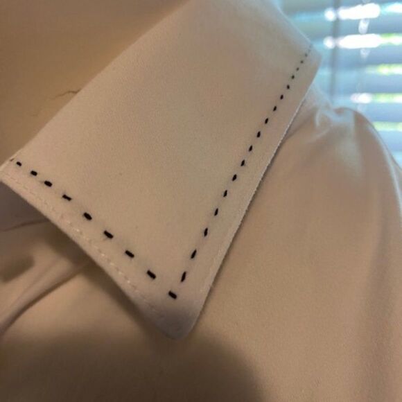 Chico's White No Iron Stretch button down black on sleeves and collar, size 2 - Picture 3 of 5